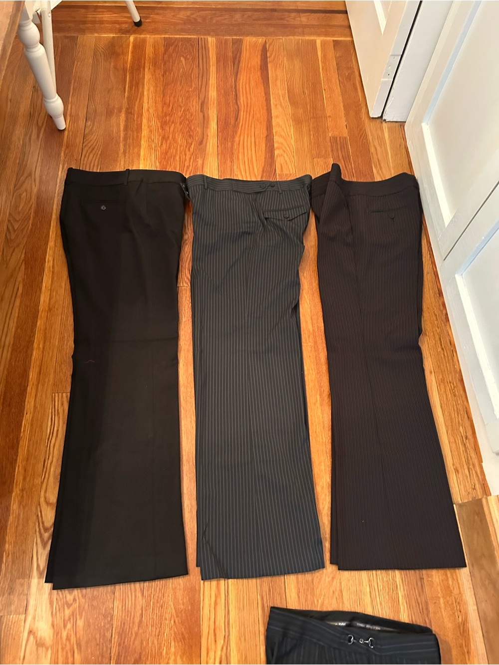 LOT 4 pairs Express editors pants size 8 - Picture 11 of 16